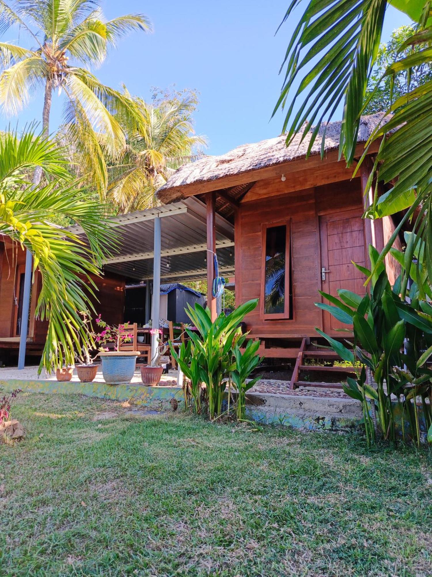 Yellow Coco Gili Gede Exterior foto